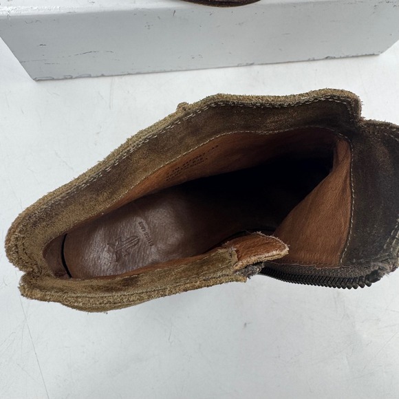 Frye Suede Leather Western Ankle Boots Women's‎ Size 9.5M Brown Zipper - Picture 8 of 10